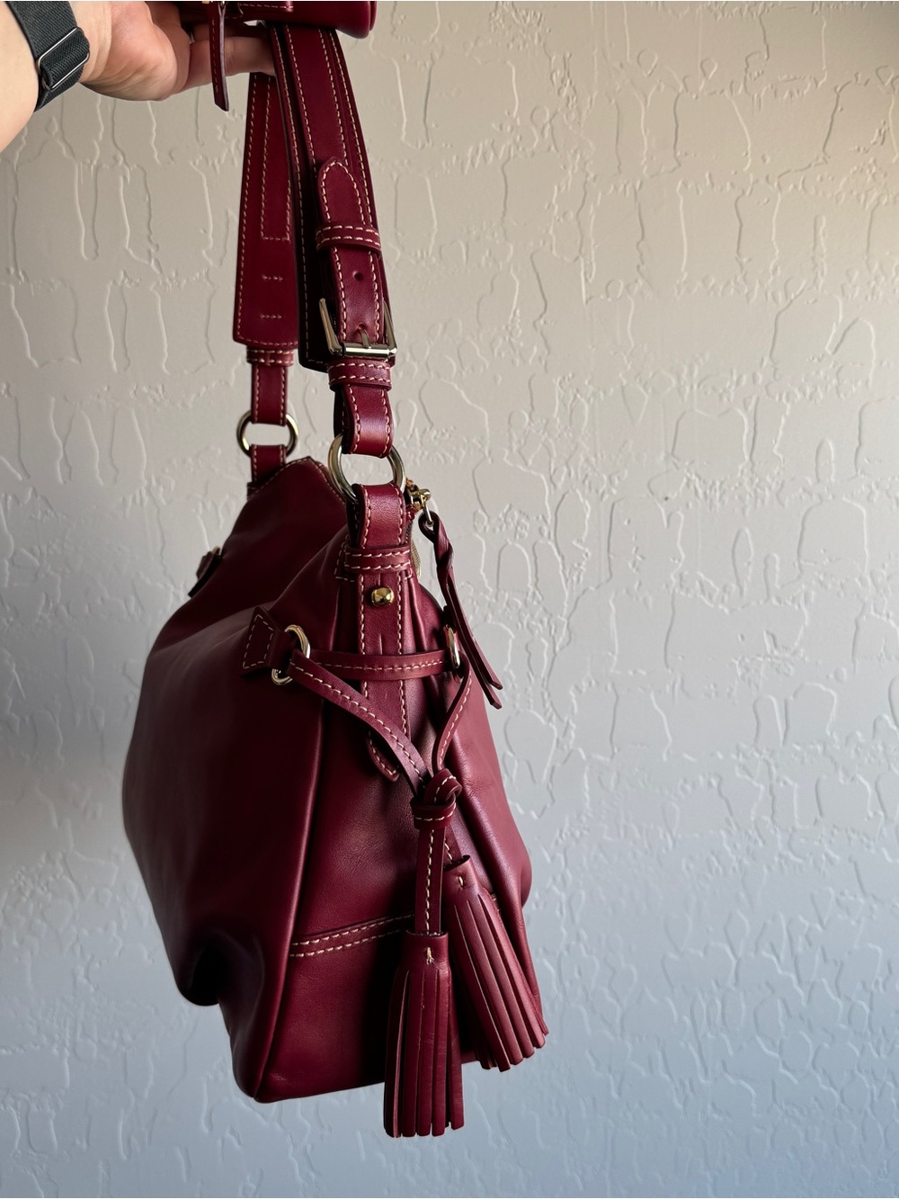 Dooney and bourke tegan satchel red burgundy EUC - Picture 4 of 13
